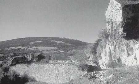 Le donjon ou la tour grenier